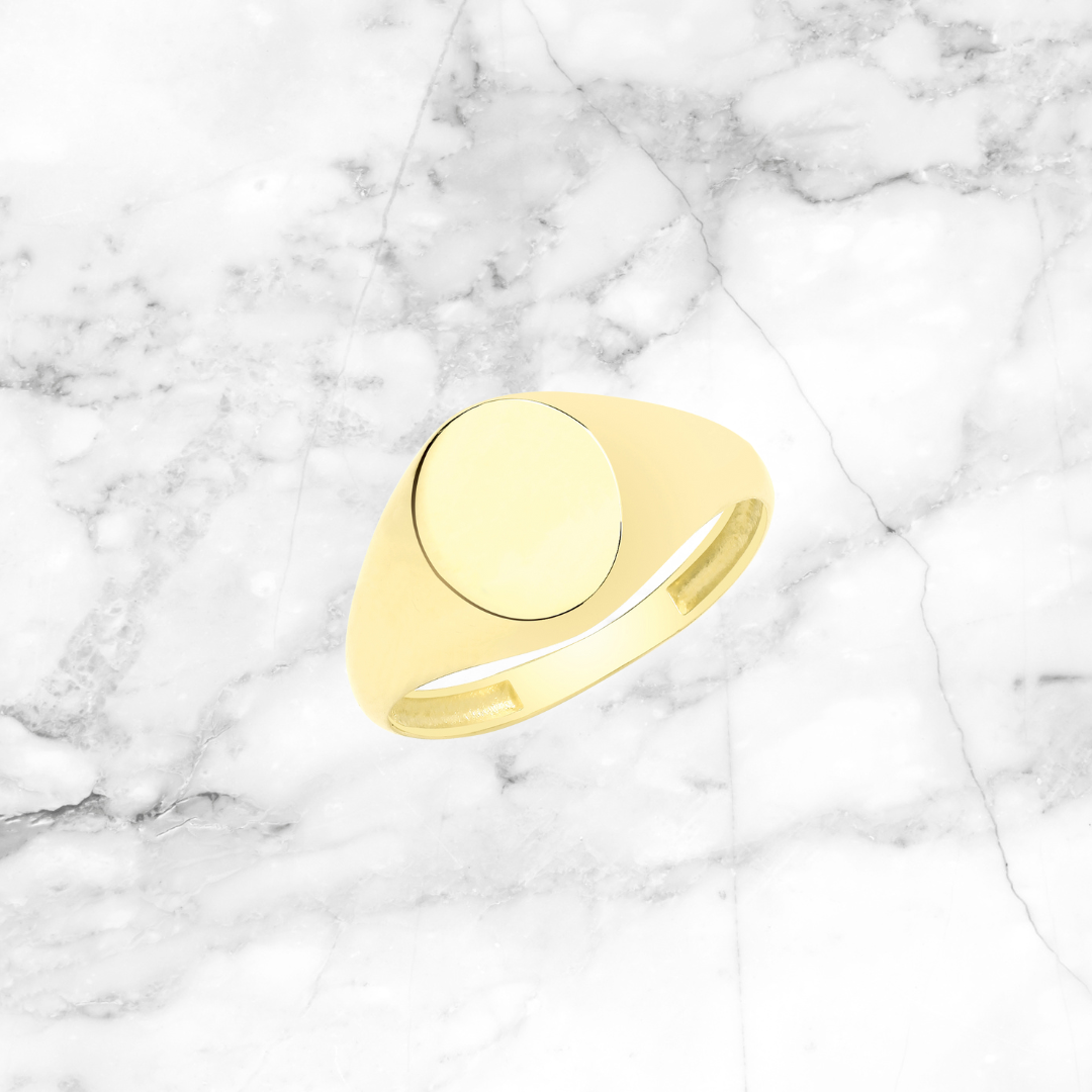 Lightweight Oval Signet Ring